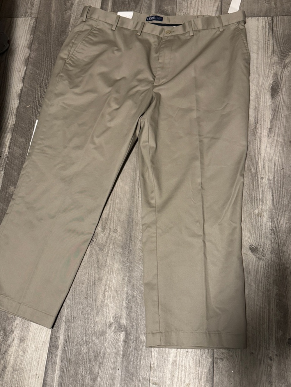 Izod Men's Chinos in Khaki Tan